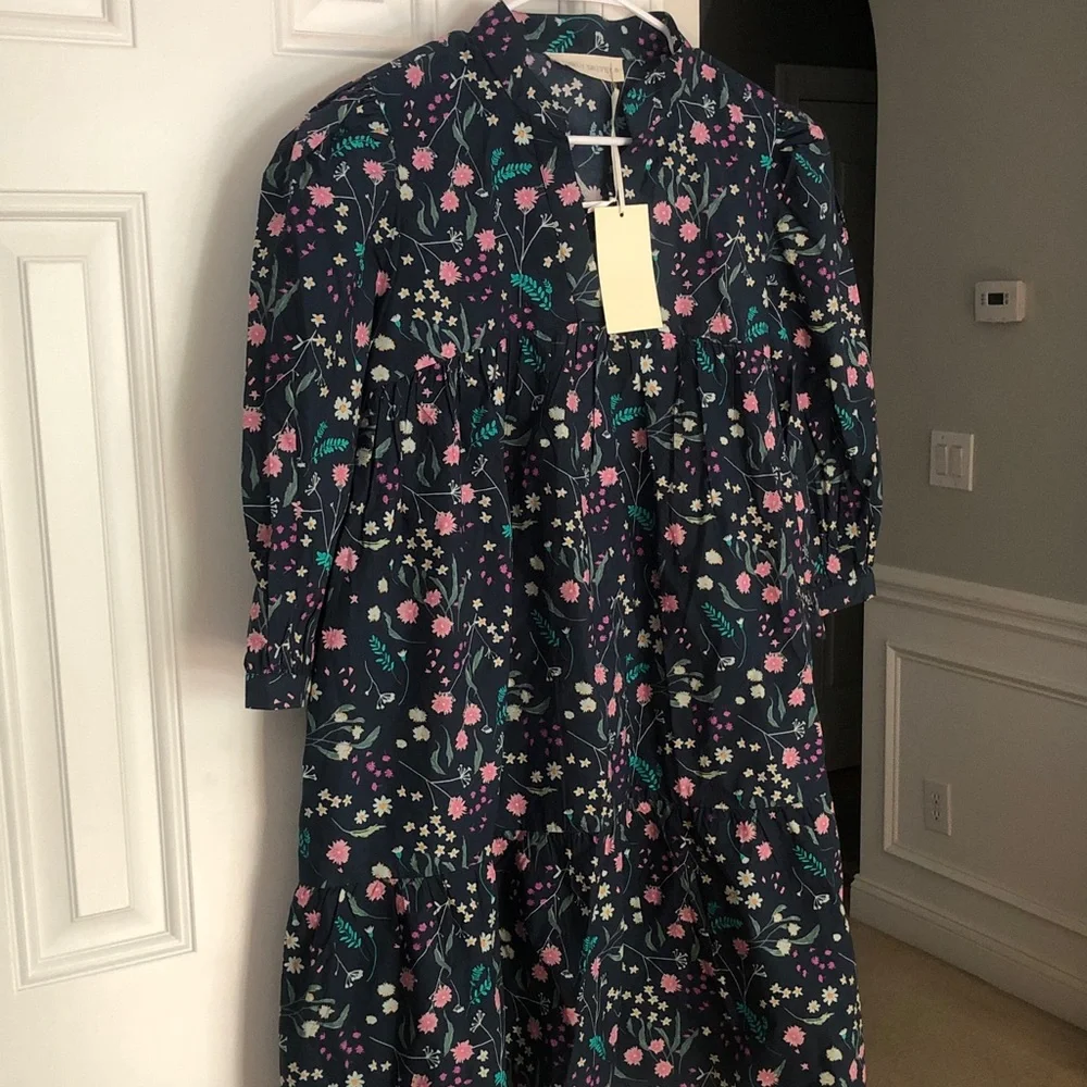 New w Tag: Beverly Drive Cotton Lawn Mini Day Gown with Pockets. Size Small